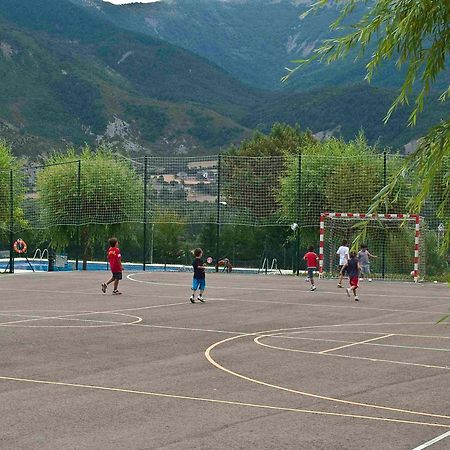 Camping Valle De Tena Sabinanigo Exterior foto