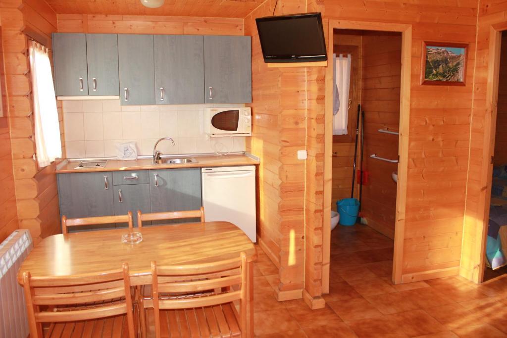 Camping Valle De Tena Sabinanigo Quarto foto