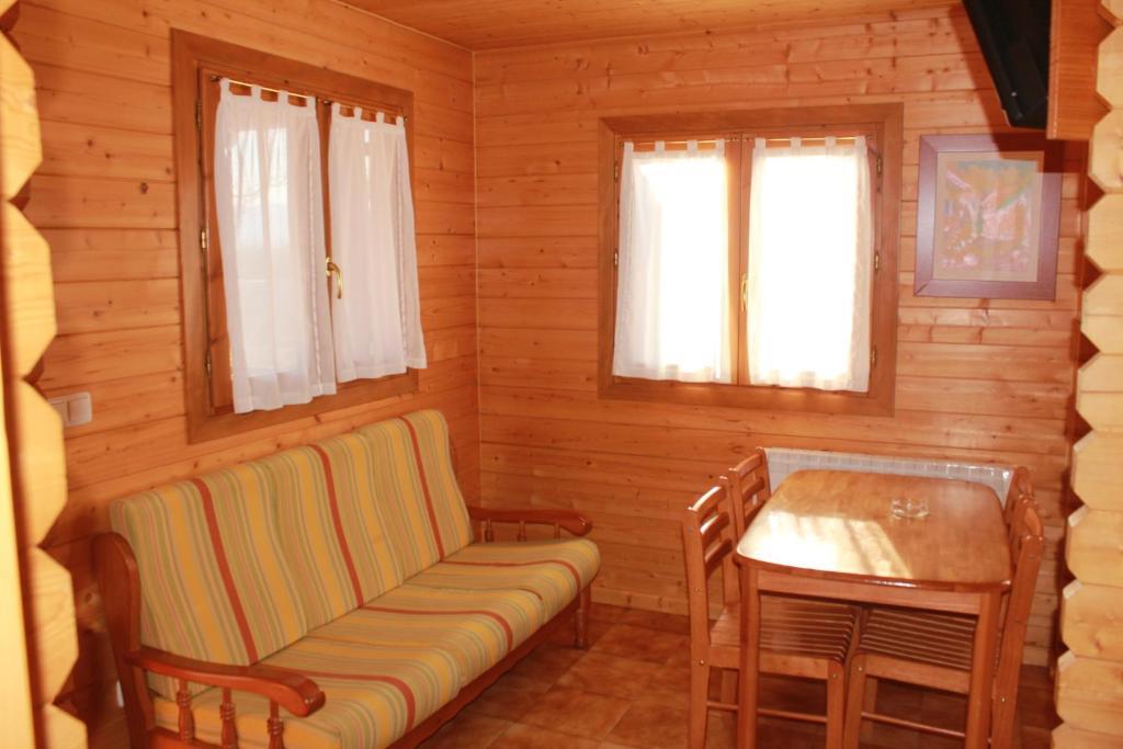 Camping Valle De Tena Sabinanigo Quarto foto