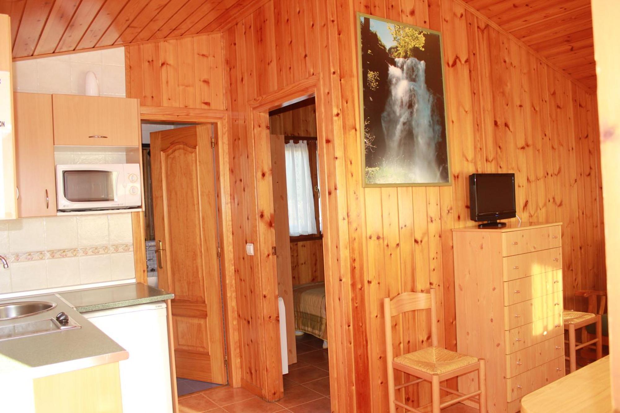 Camping Valle De Tena Sabinanigo Exterior foto