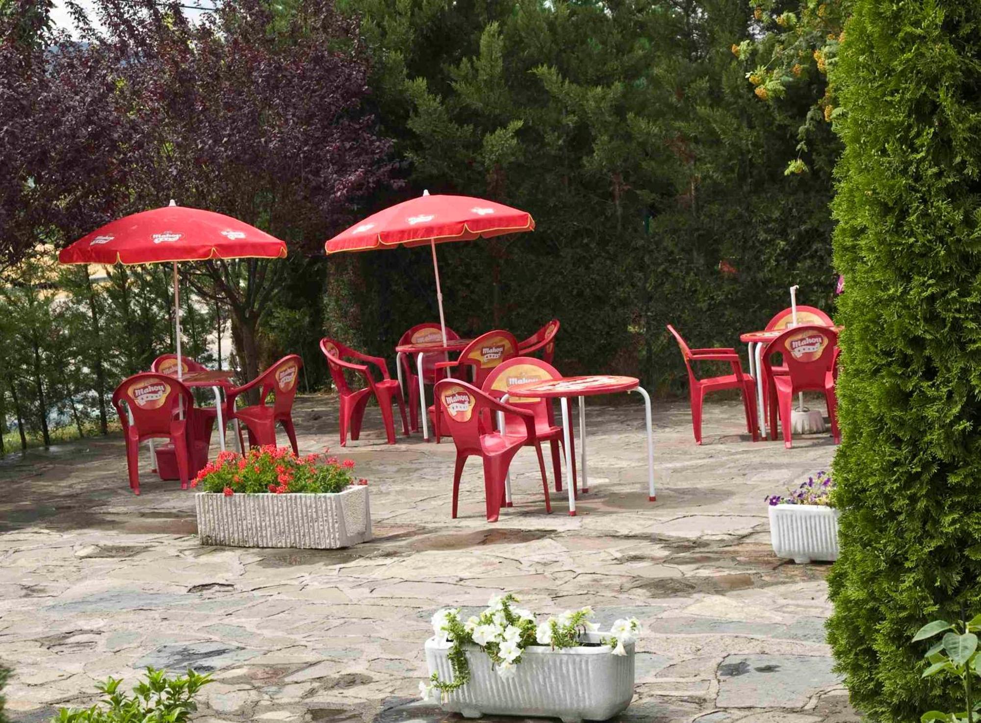 Camping Valle De Tena Sabinanigo Exterior foto
