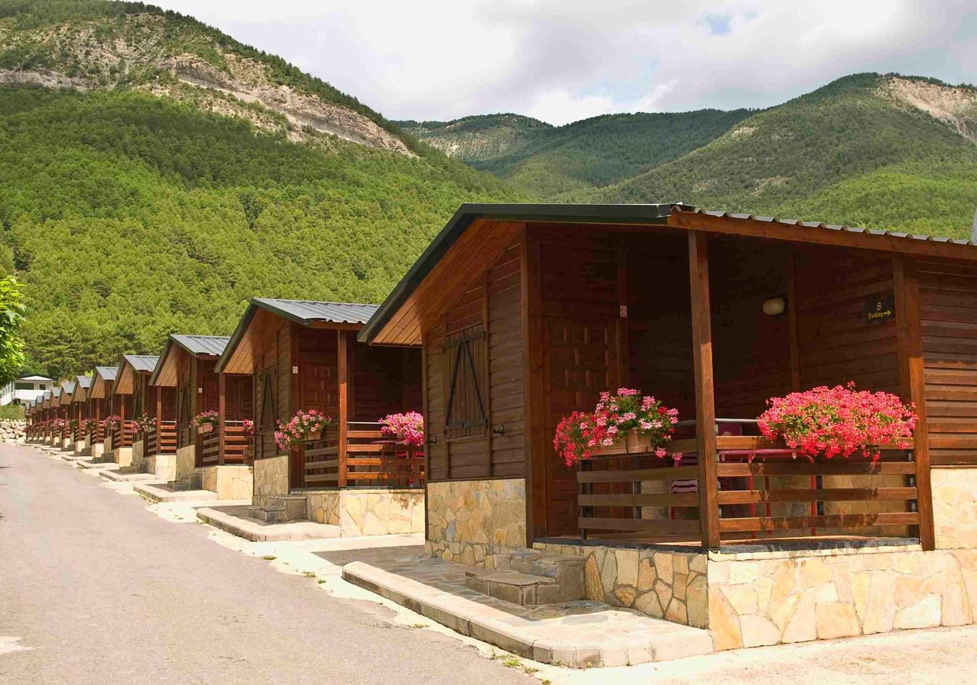 Camping Valle De Tena Sabinanigo Exterior foto