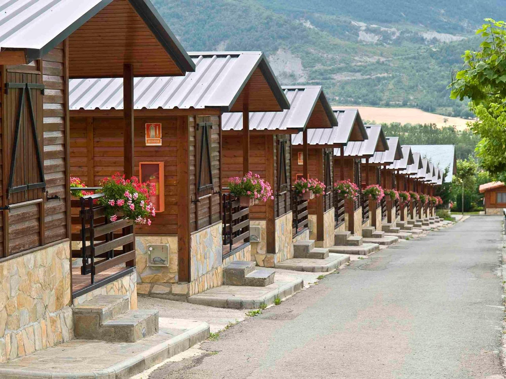 Camping Valle De Tena Sabinanigo Exterior foto